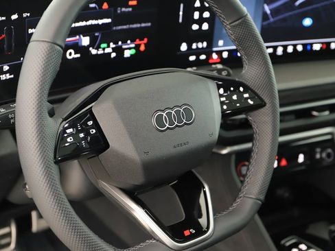New 2025 Audi SQ5 Premium Plus image 16