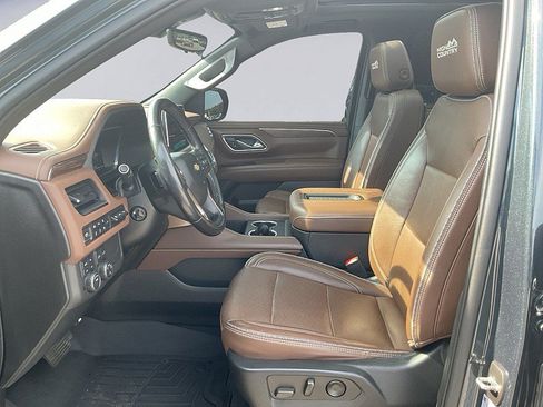 Used 2022 Chevrolet Tahoe High Country AWD/4WD image 12