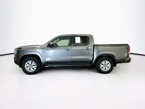 Used 2022 Nissan Frontier SV w/ Technology Package AWD/4WD image 4
