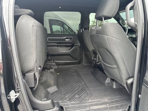 Used 2021 RAM 1500 Big Horn AWD/4WD image 4