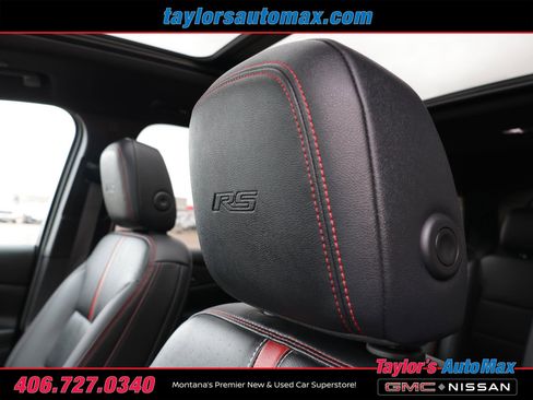 Used 2024 Chevrolet Traverse RS AWD/4WD image 31