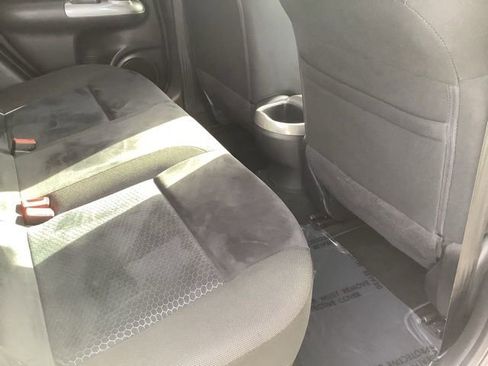 Used 2015 Nissan Juke SV image 22