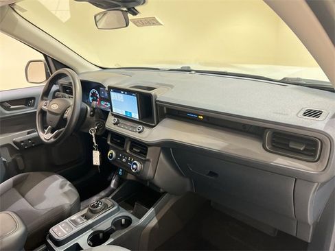Used 2022 Ford Maverick XL image 13