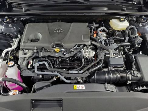 Used 2026 Toyota Camry SE FWD image 13