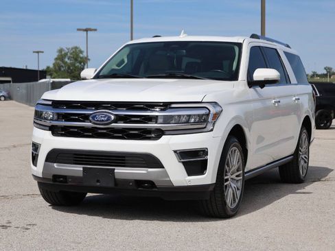 Used 2022 Ford Expedition Max Limited AWD/4WD image 6