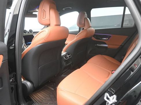 Used 2026 Mercedes-Benz GLC 300 image 25