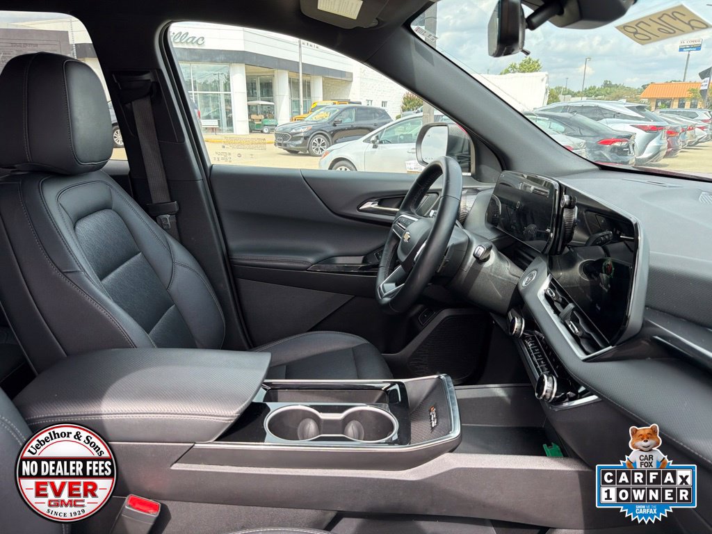 Used 2025 Chevrolet Equinox LT w/ Convenience Package II AWD/4WD image 2