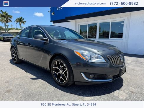 Used 2017 Buick Regal Sport Touring FWD image 1