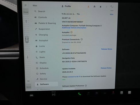 Used 2022 Tesla Model S image 27