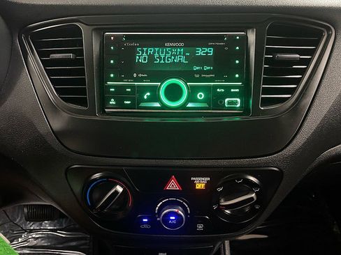 Used 2020 Hyundai Accent SE image 19