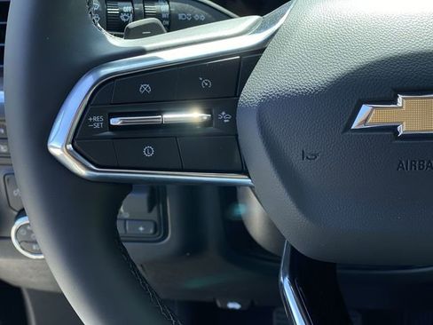 New 2026 Chevrolet Suburban Premier image 20