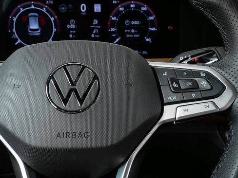 New 2026 Volkswagen Tiguan SEL R-Line AWD/4WD image 11