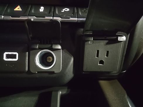 Used 2021 GMC Sierra 1500 SLT w/ SLT Premium Plus Package image 24