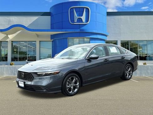 Used 2023 Honda Accord EX image 3