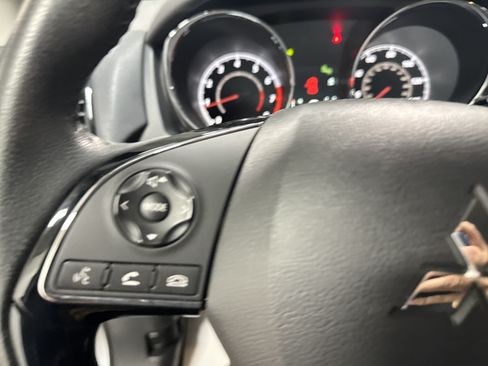 Used 2020 Mitsubishi Outlander Sport SE AWD/4WD image 14