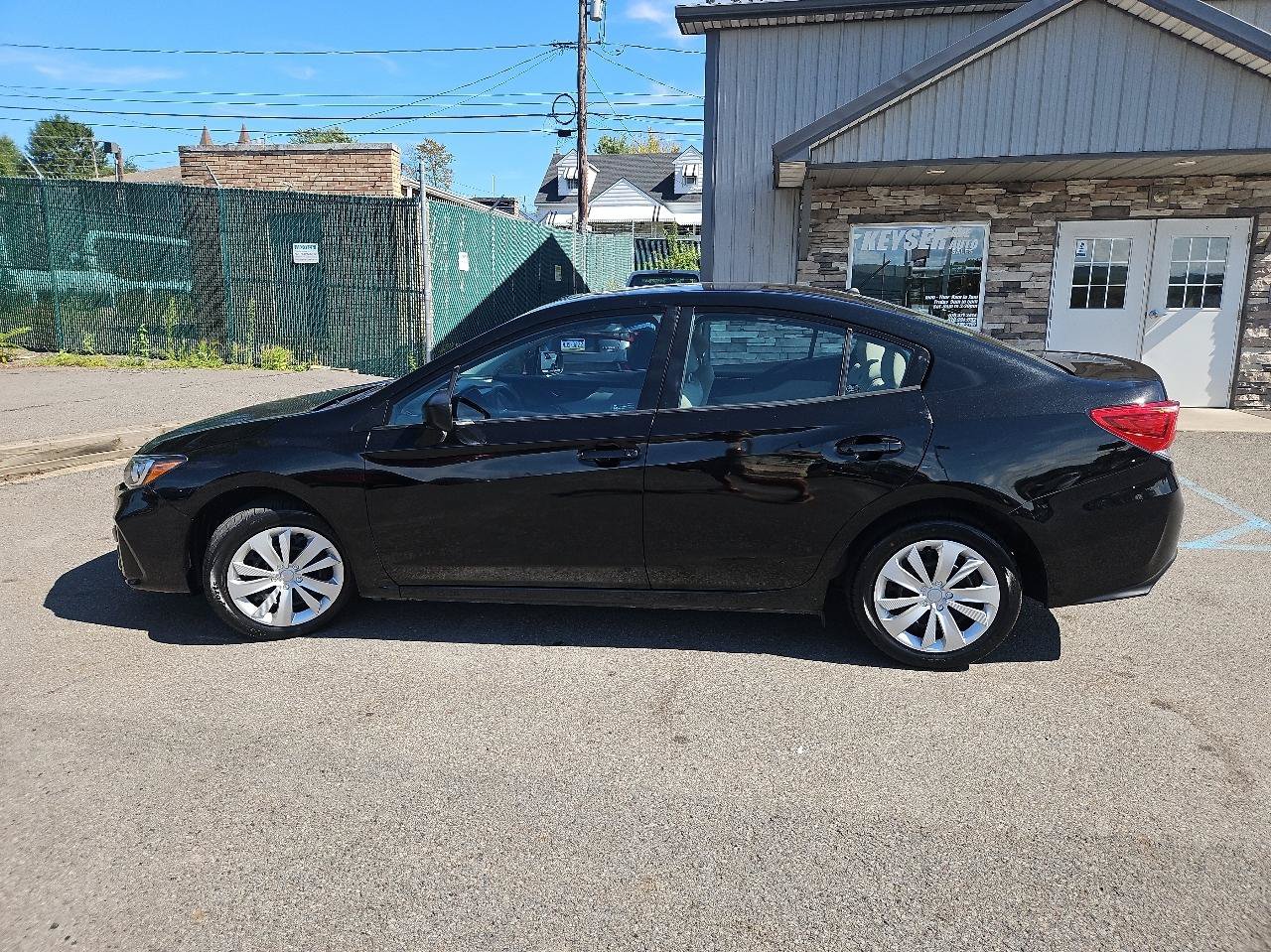 Used 2017 Subaru Impreza 2.0i AWD/4WD image 6