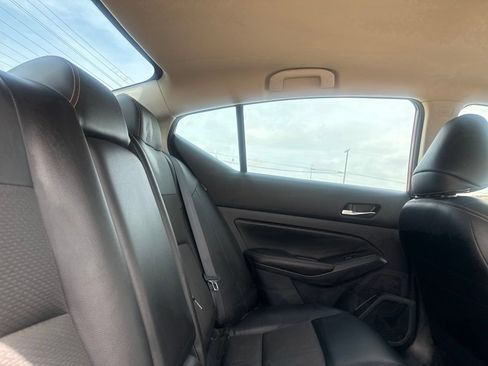 Certified 2022 Nissan Altima 2.5 SR FWD image 33