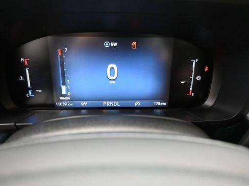 Used 2025 Ford Maverick XLT w/ Equipment Group 302A AWD/4WD image 3