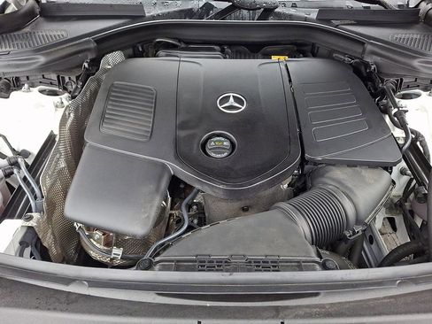 Used 2023 Mercedes-Benz GLC 300 4MATIC image 29