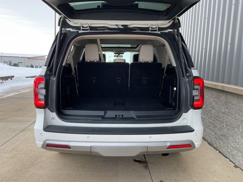 Used 2023 Ford Expedition Max Platinum image 24