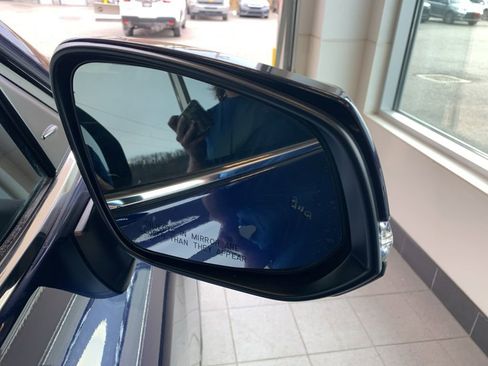 Used 2022 Toyota Highlander XLE image 25