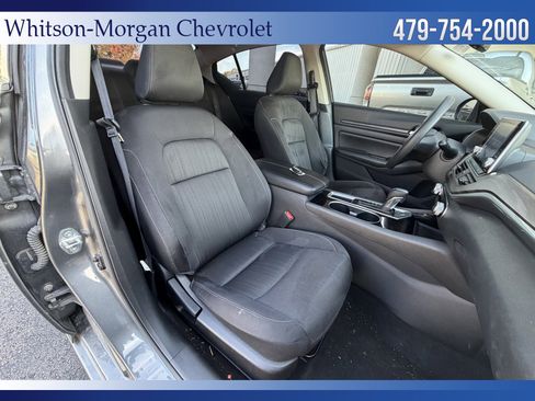 Used 2024 Nissan Altima 2.5 SV image 13