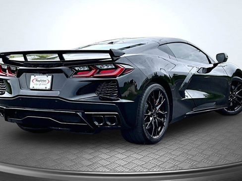 Used 2025 Chevrolet Corvette Stingray Preferred Cpe w/ Z51 Performance Package RWD image 2