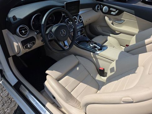 Used 2017 Mercedes-Benz C 300 4MATIC Cabriolet image 4