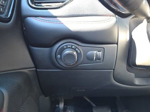 Used 2024 Dodge Durango GT image 17