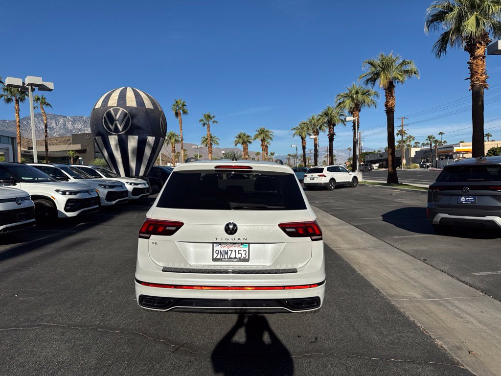 Certified 2024 Volkswagen Tiguan SE R-Line FWD image 3