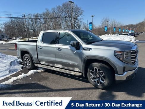 Used 2024 GMC Sierra 1500 SLT w/ SLT Premium Package image 12