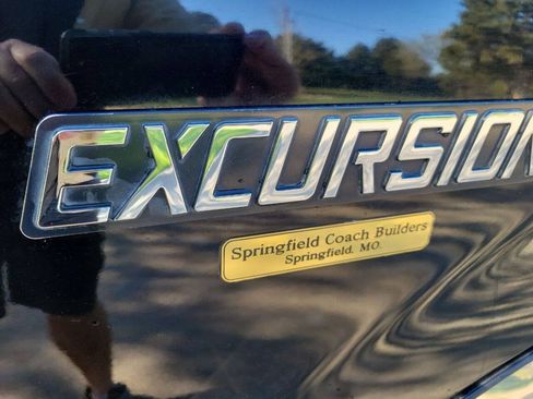Used 2002 Ford Excursion XLT RWD image 23