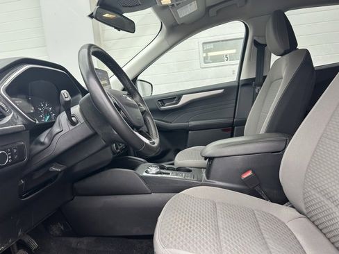 Used 2022 Ford Escape SE w/ Convenience Package image 8