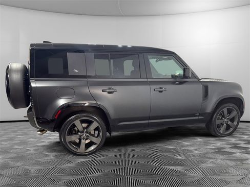 Used 2023 Land Rover Defender 110 Carpathian Edition image 6
