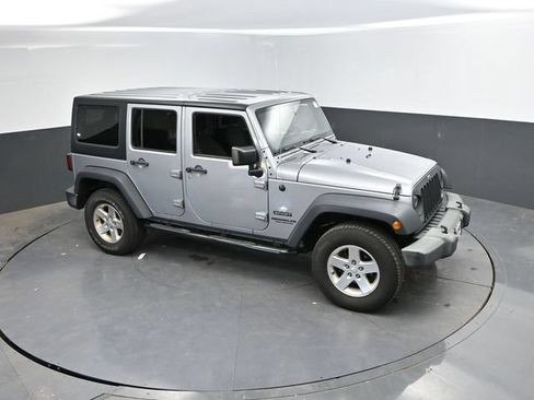 Used 2016 Jeep Wrangler Unlimited Sport w/ Quick Order Package 24S AWD/4WD image 36
