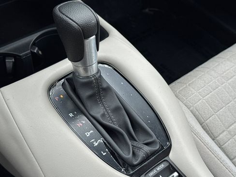 Certified 2025 Honda HR-V LX image 21