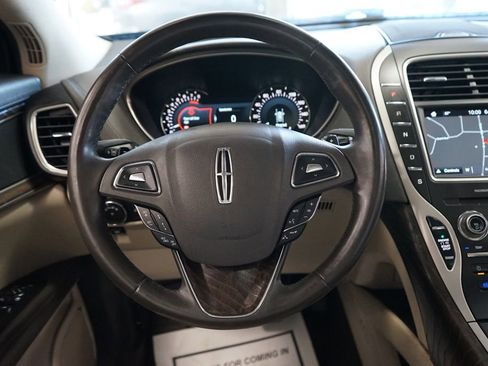 Used 2017 Lincoln MKX Reserve w/ Driver Assistance Package AWD/4WD image 30