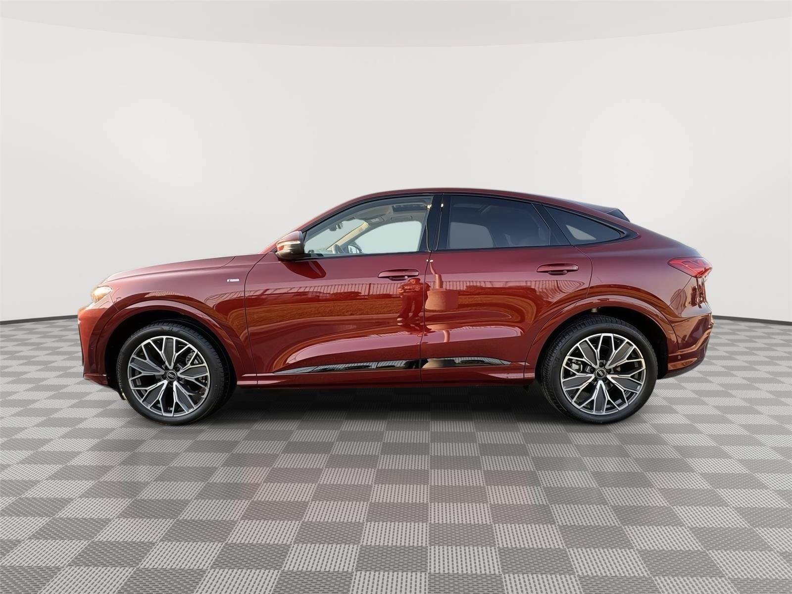 New 2026 Audi Q5 Prestige AWD/4WD image 2