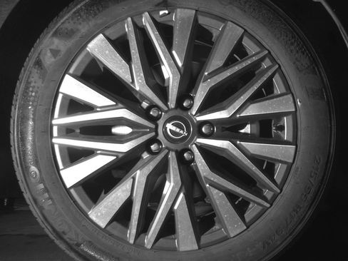 Used 2025 Nissan Altima 2.5 SV image 13