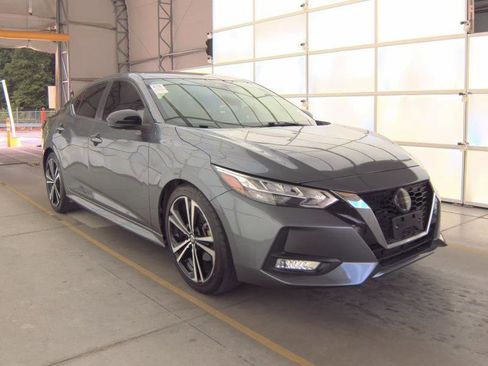 Used 2020 Nissan Sentra SR FWD image 2