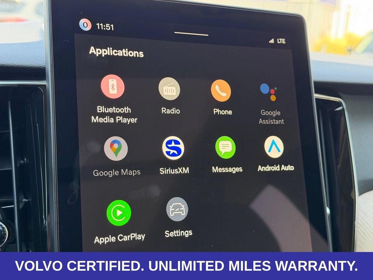 Certified 2026 Volvo XC60 B5 Plus AWD/4WD image 23