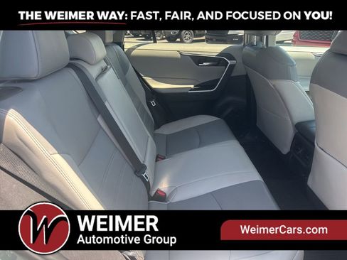 Used 2021 Toyota RAV4 XLE Premium AWD/4WD image 17