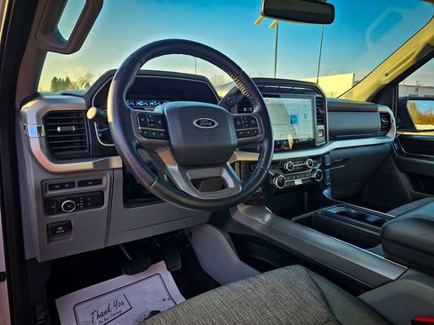 Used 2022 Ford F150 XLT w/ Equipment Group 302A High image 17