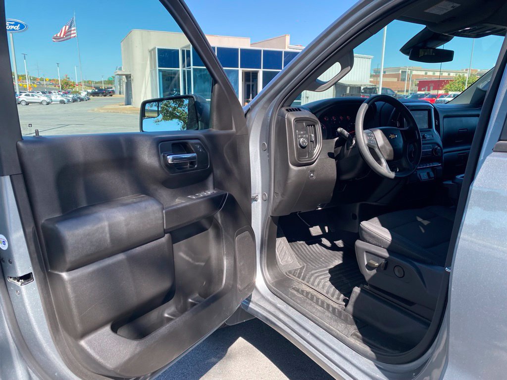 Used 2026 Chevrolet Silverado 1500 Custom RWD image 10