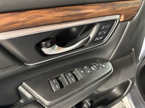 Used 2021 Honda CR-V EX-L image 16