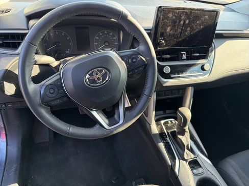 Used 2024 Toyota Corolla Cross LE image 10