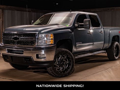 Used 2014 Chevrolet Silverado 2500 LT w/ Interior Plus Package image 4