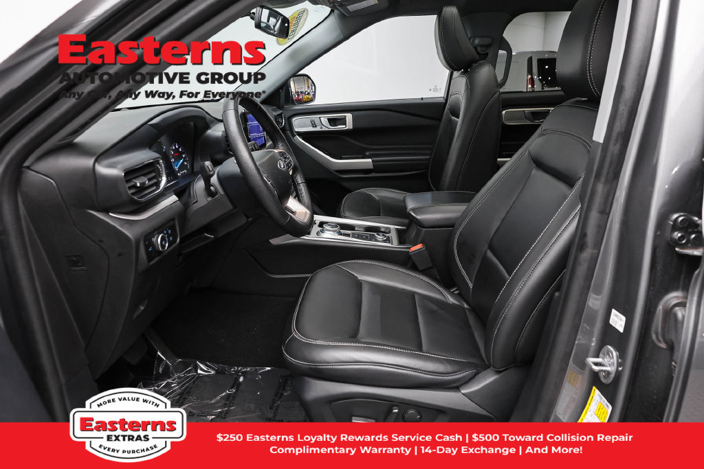 Used 2024 Ford Explorer XLT w/ Equipment Group 202A AWD/4WD image 15