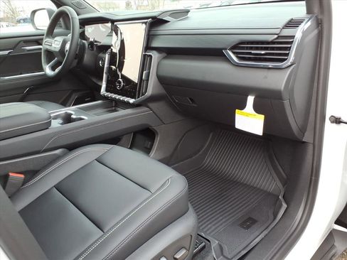 New 2026 GMC Acadia Elevation w/ Black Edition image 9