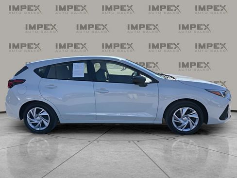 Used 2025 Subaru Impreza 2.0i image 6